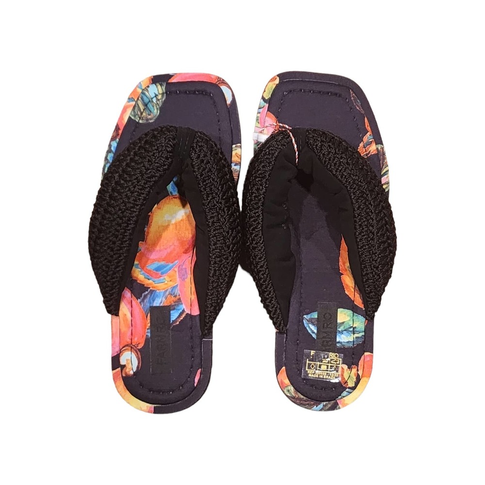 Farm Rio Cashew Crochet Puffy Flip Flop Size 7